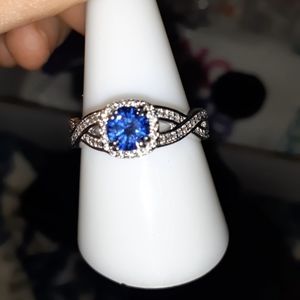 Tanzanite and white topaz